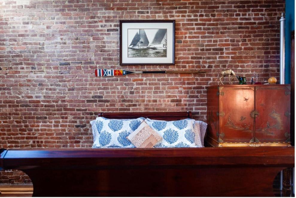 Northern Lights Mansion Bed and breakfast 3*