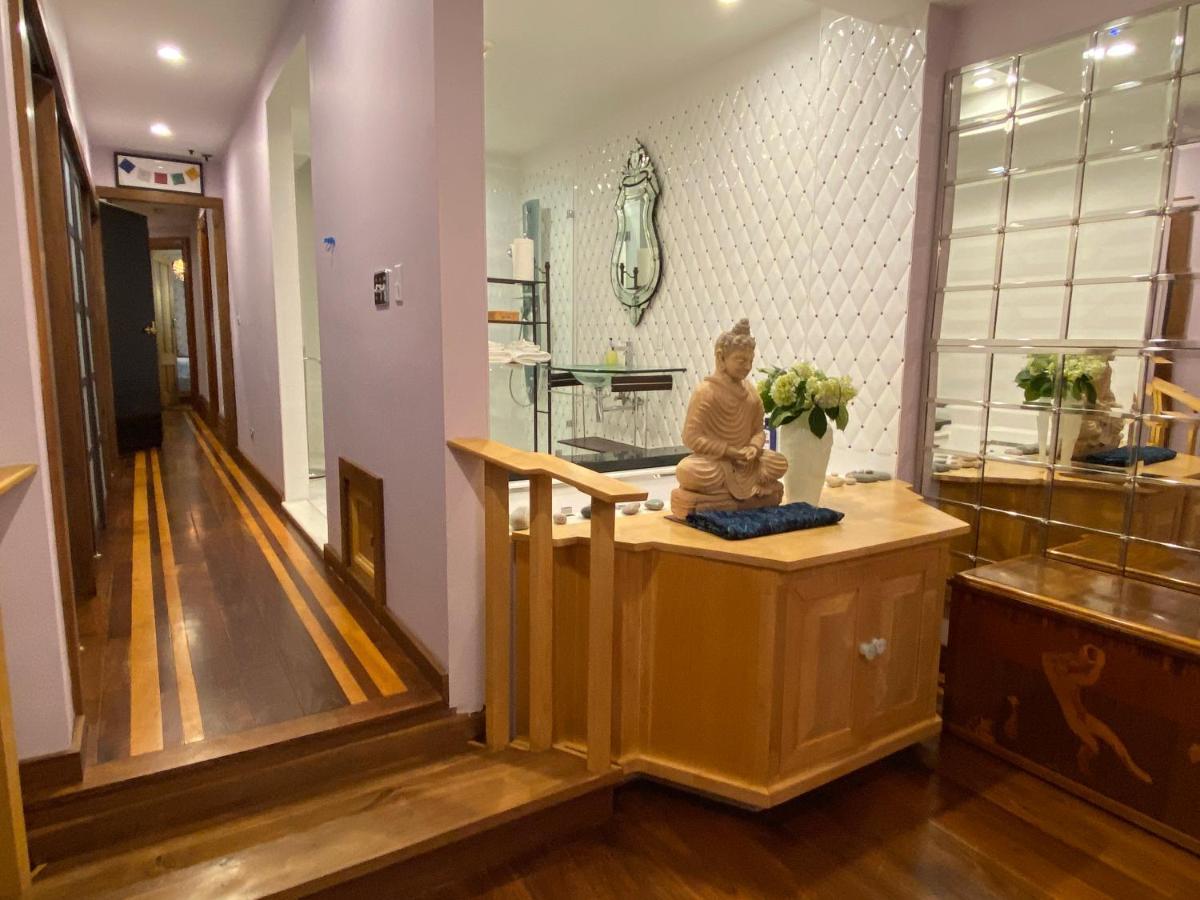 Northern Lights Mansion Bed and breakfast 3*