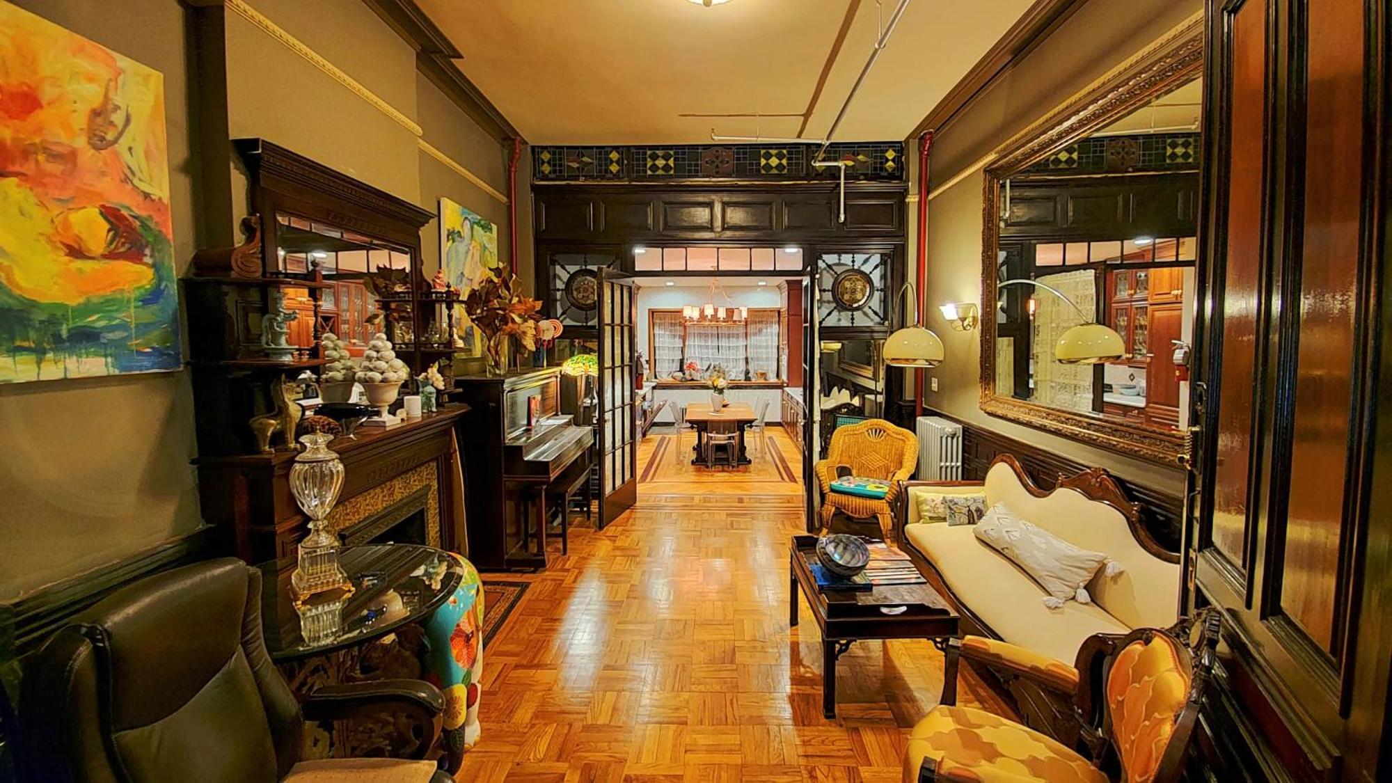 Northern Lights Mansion Bed and breakfast 3*